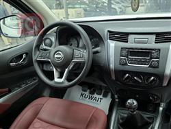 نيسان نافارا